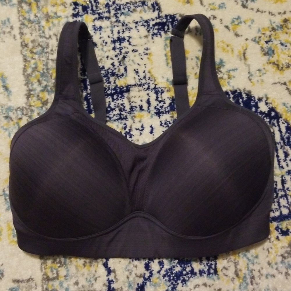 38DD Sports bra